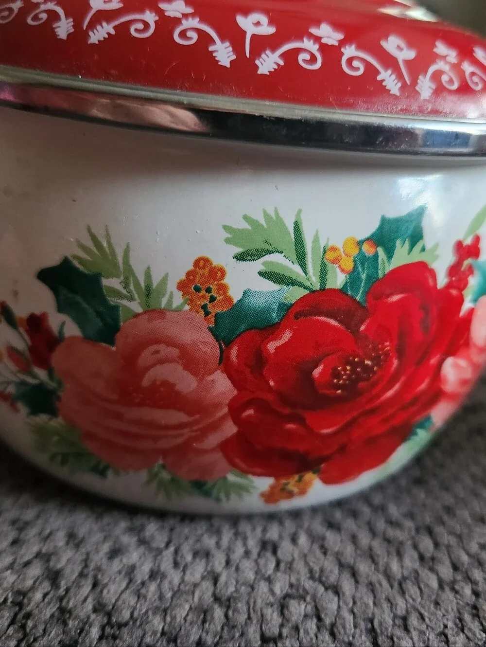 The Pioneer Woman Cheerful Rose Mini Dutch Ovens - Set Of 2